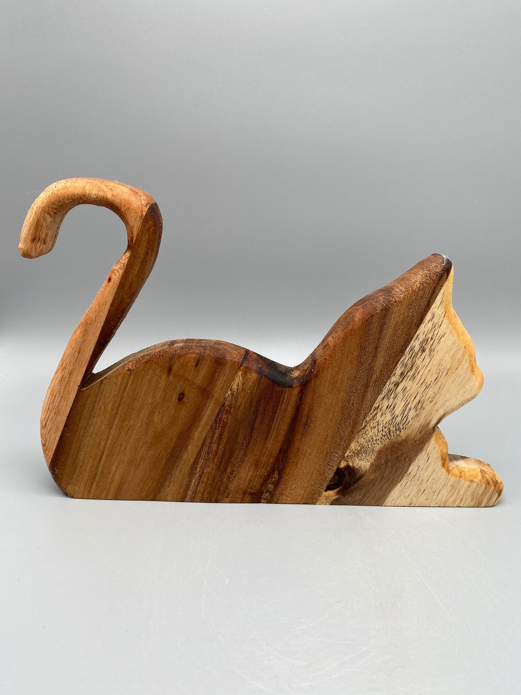 Holz Katze „liegend“ (Akazie)