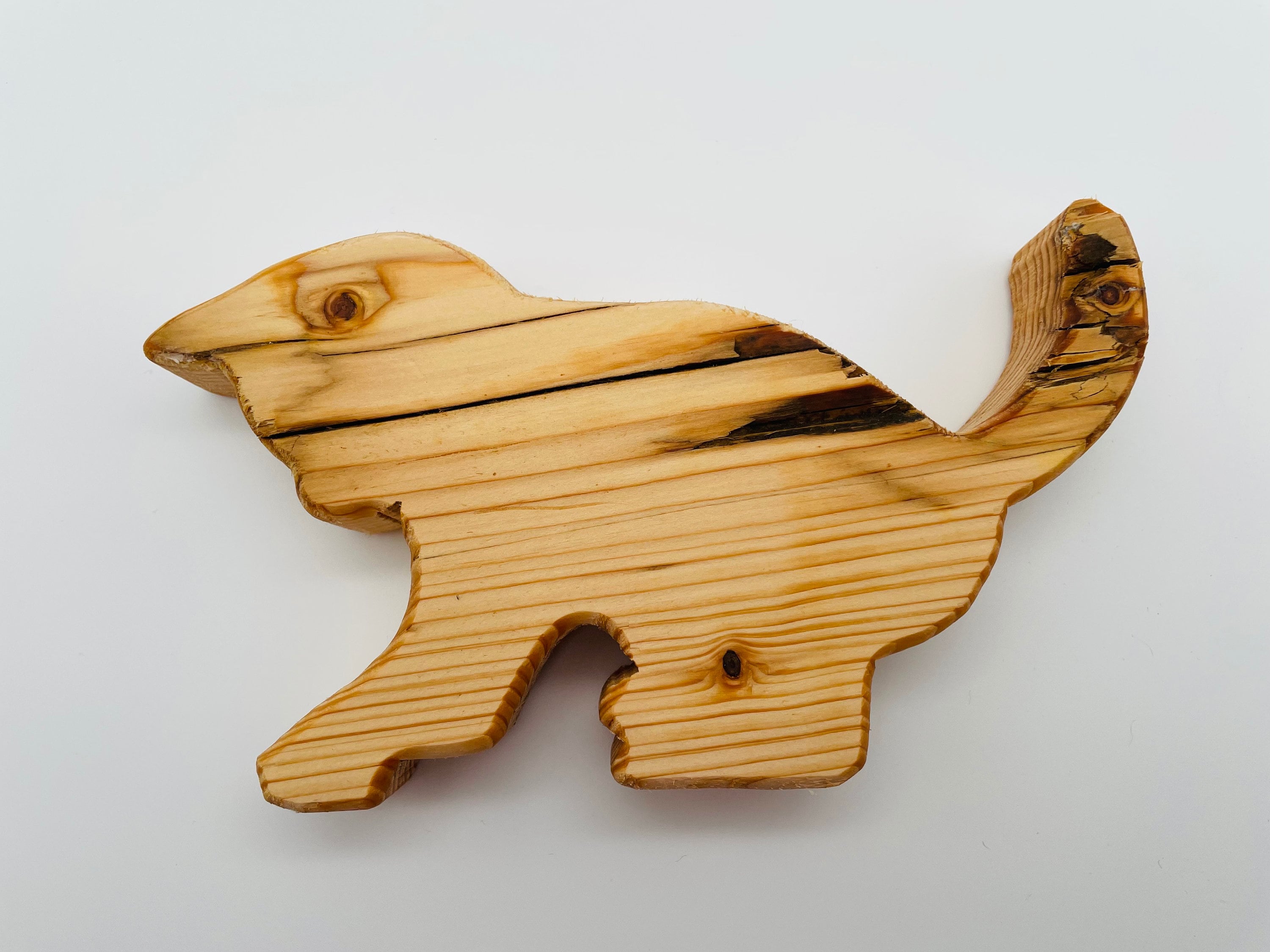 Holz Katze (spielend) aus Fichte / Deko