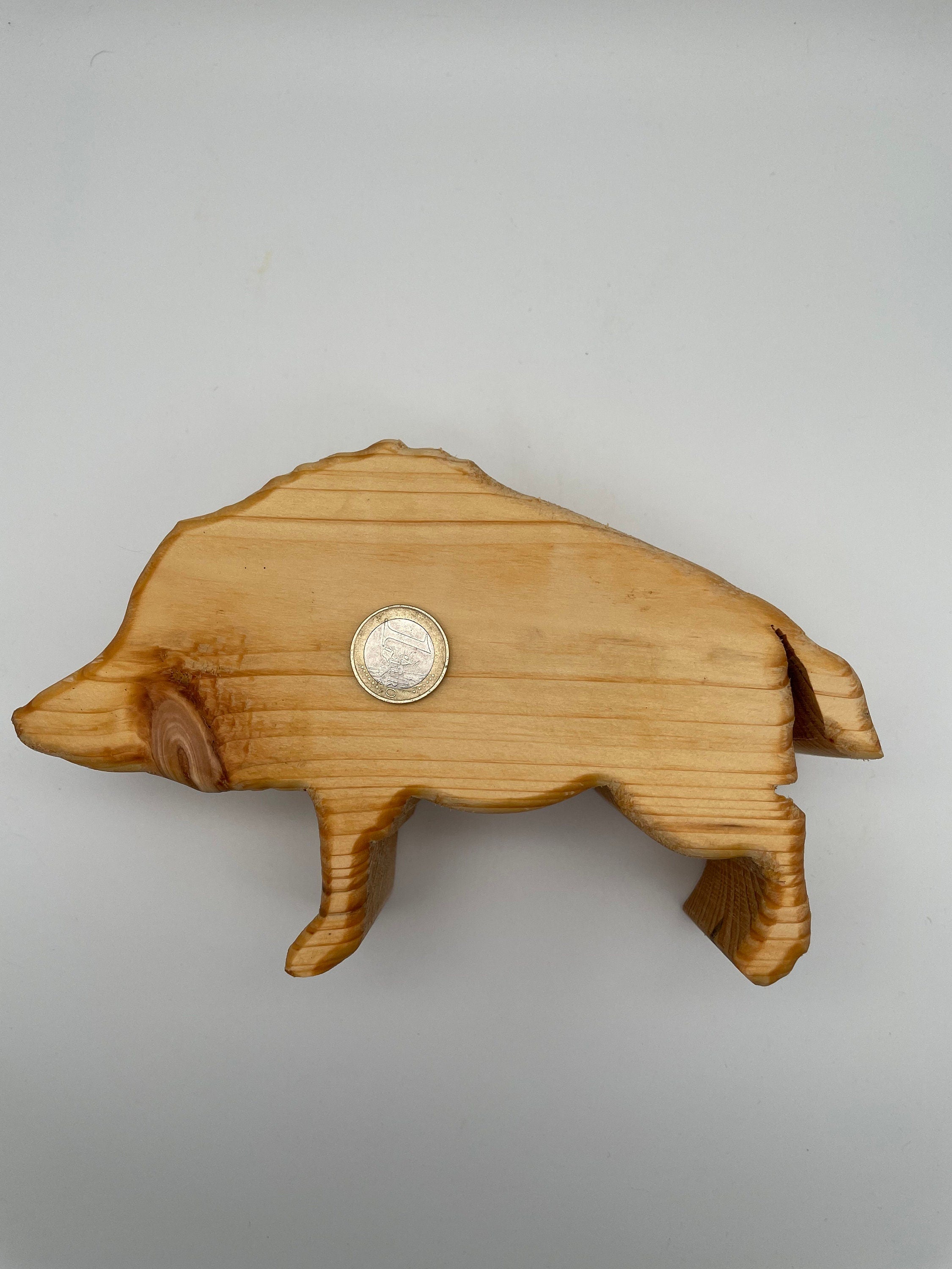 Sanglier en bois d'épicéa