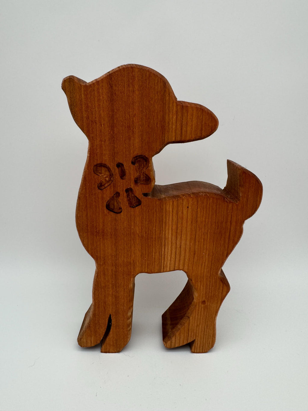Hirschkuh aus Holz