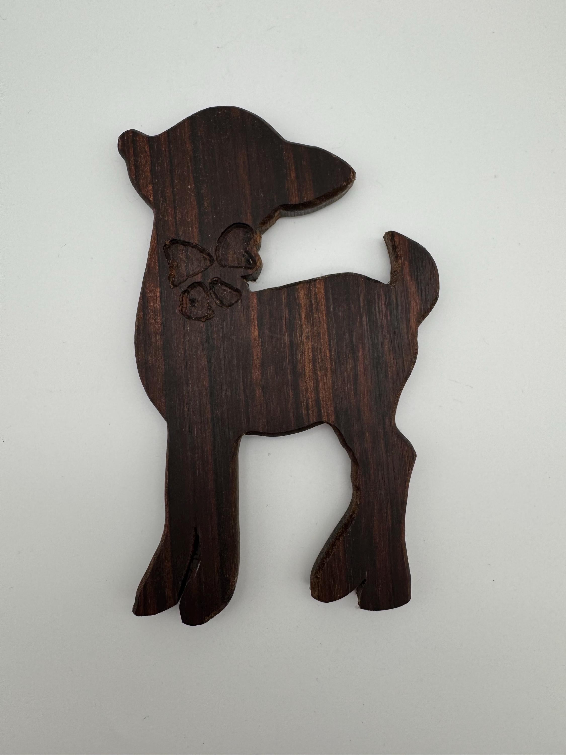 Hirschkuh aus Holz