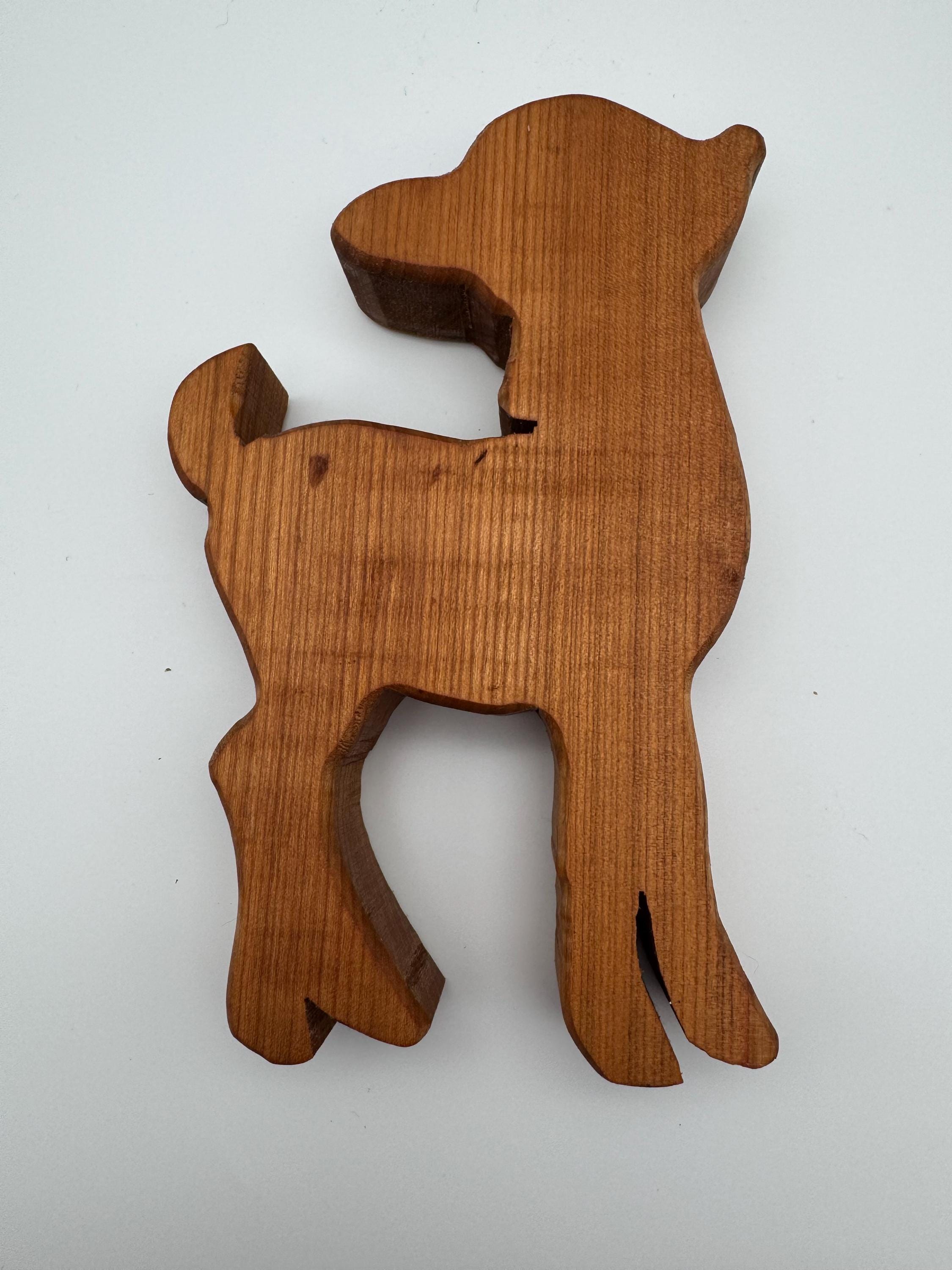 Hirschkuh aus Holz