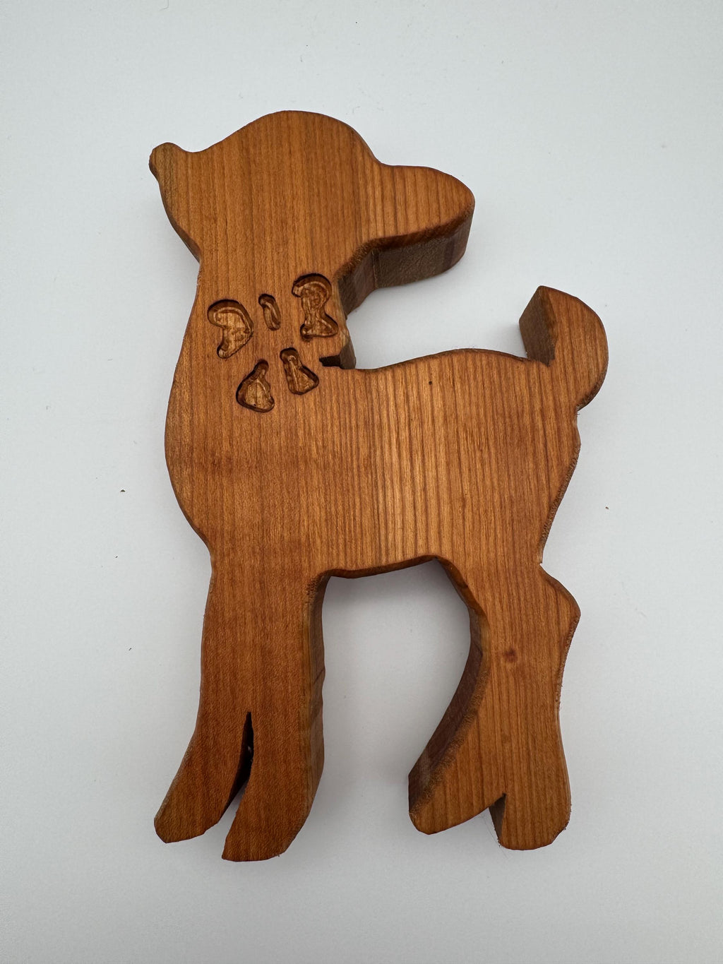 Hirschkuh aus Holz