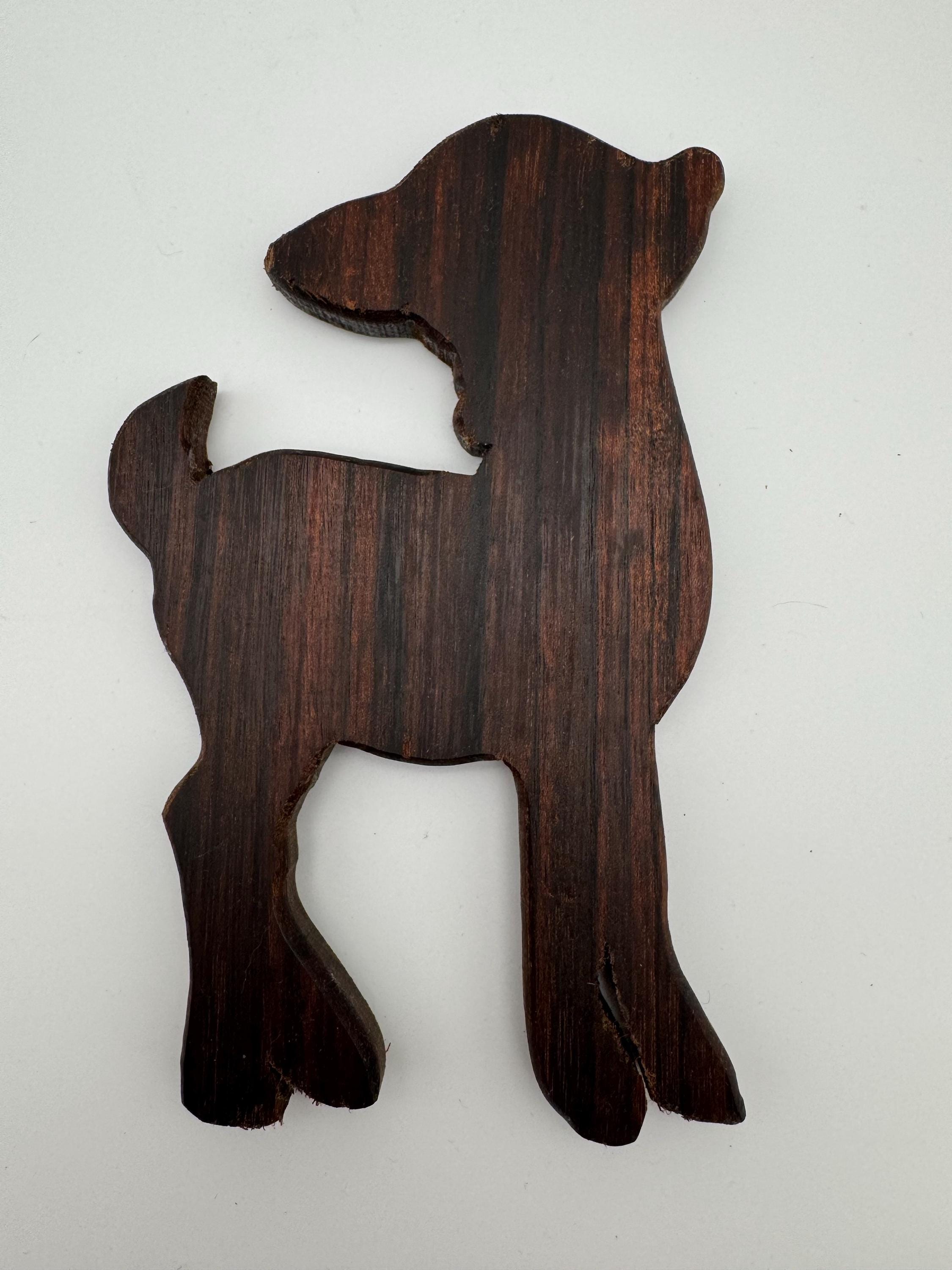 Hirschkuh aus Holz