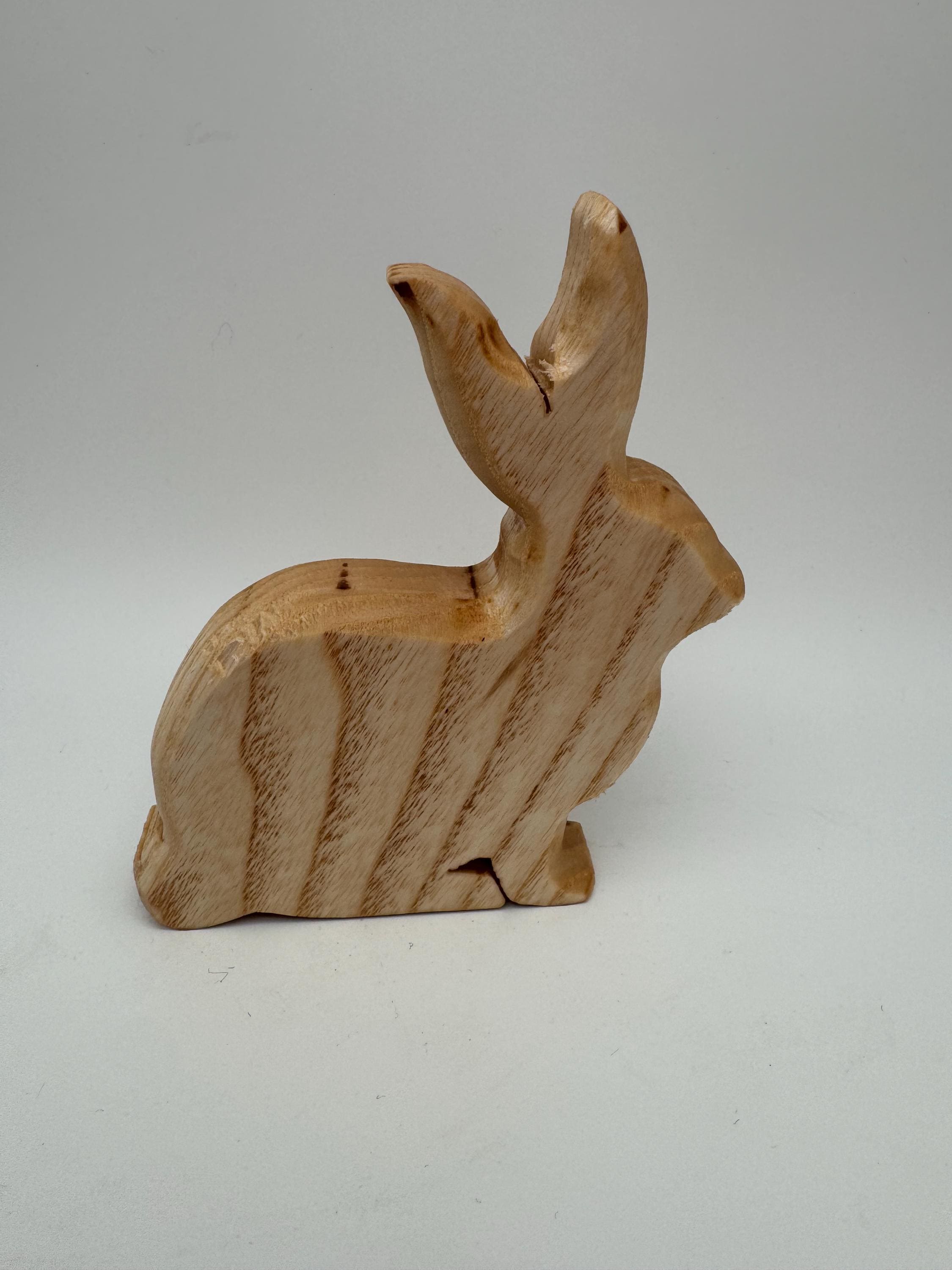 kleiner Holz Hase aus Eschen Holz