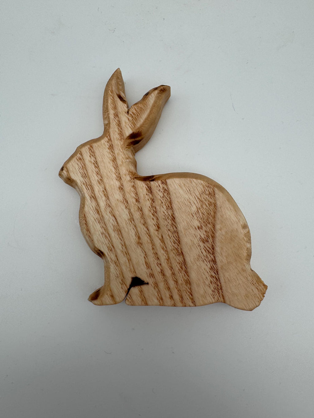 kleiner Holz Hase aus Eschen Holz