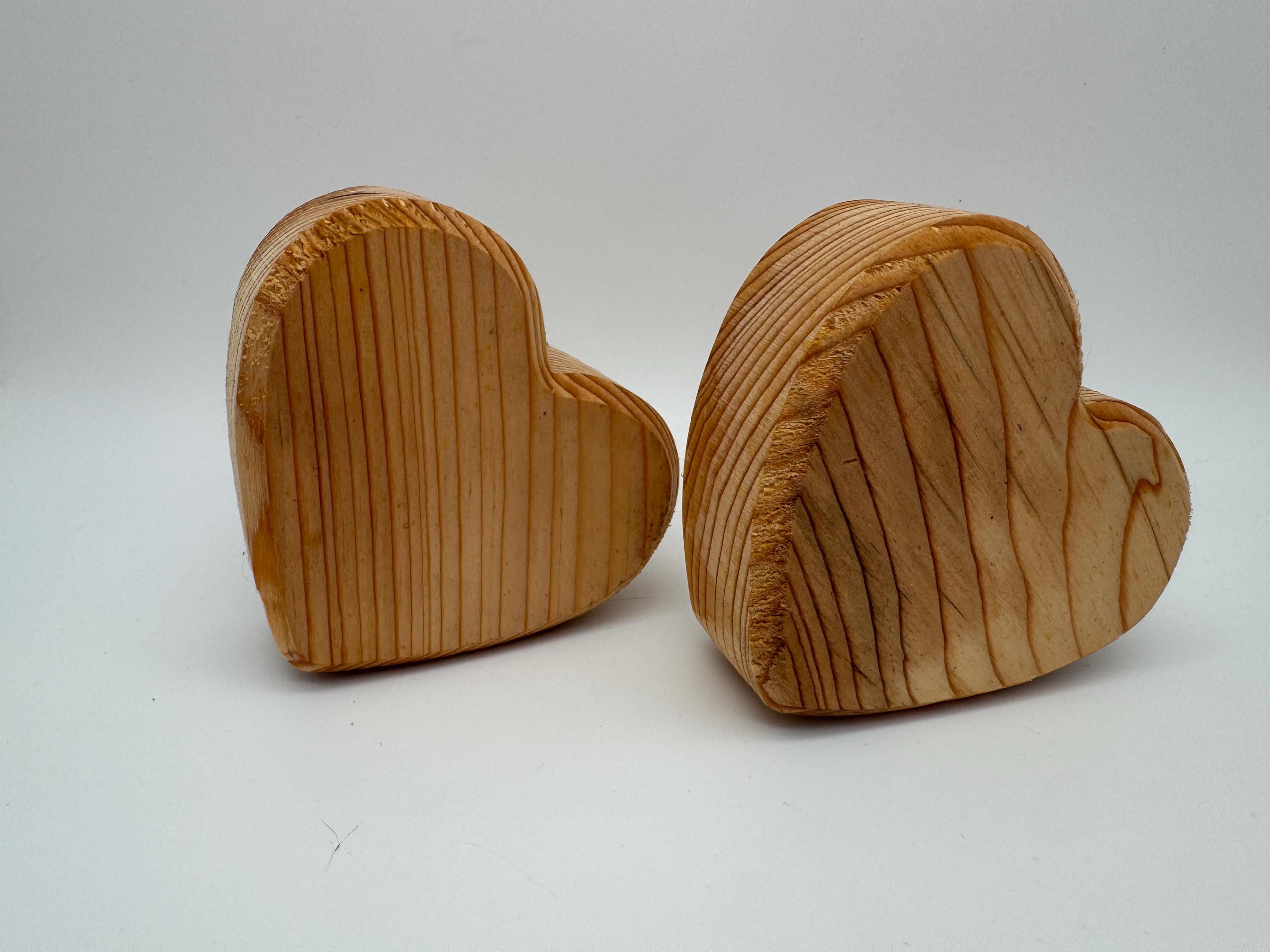 Holzherzen aus Fichte