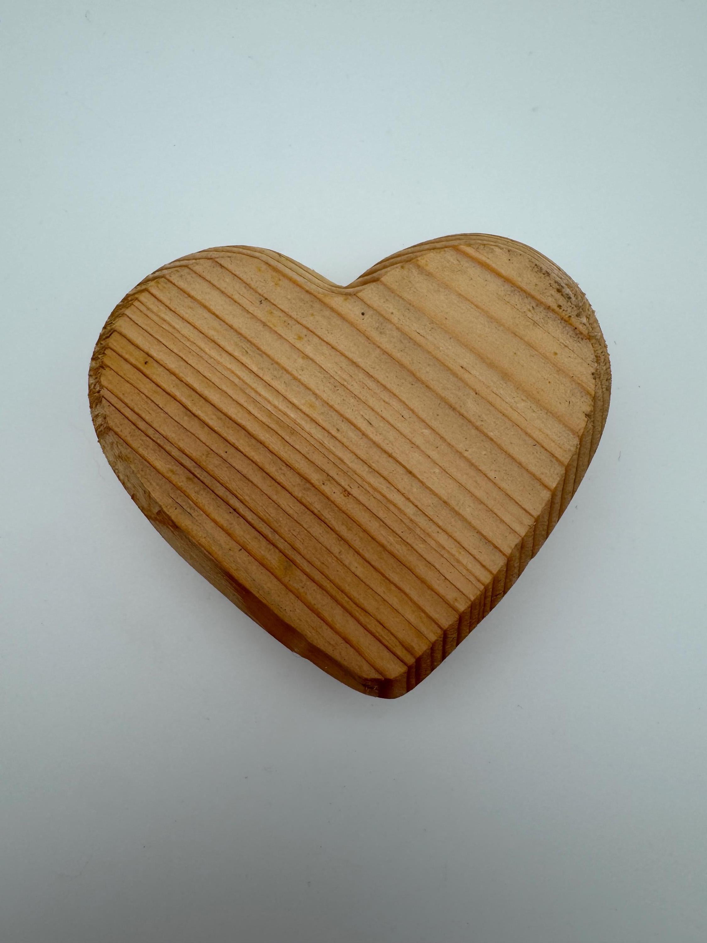 Holzherzen aus Fichte