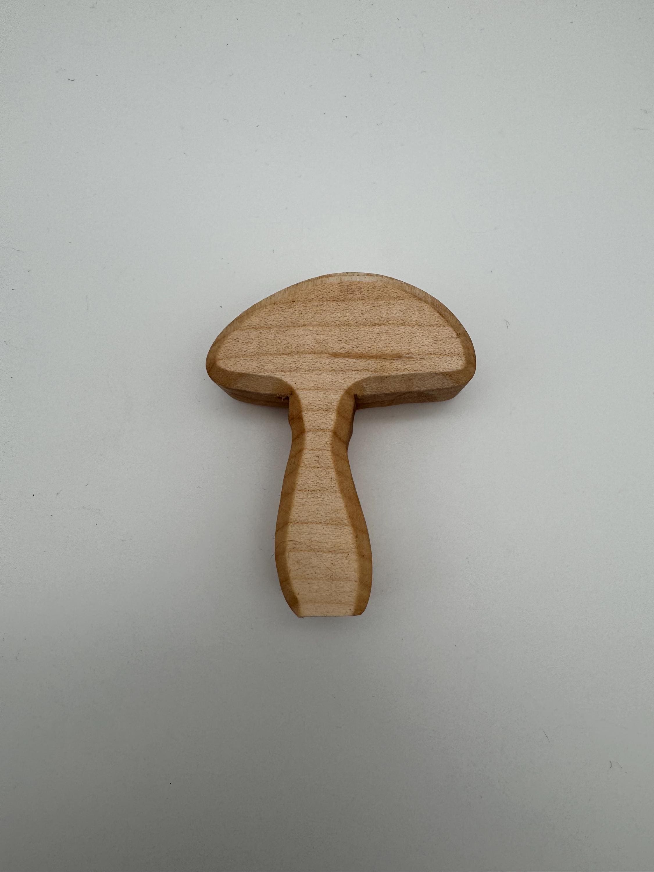 kleine Holz Pilze aus Esche