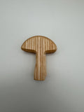 kleine Holz Pilze aus Esche