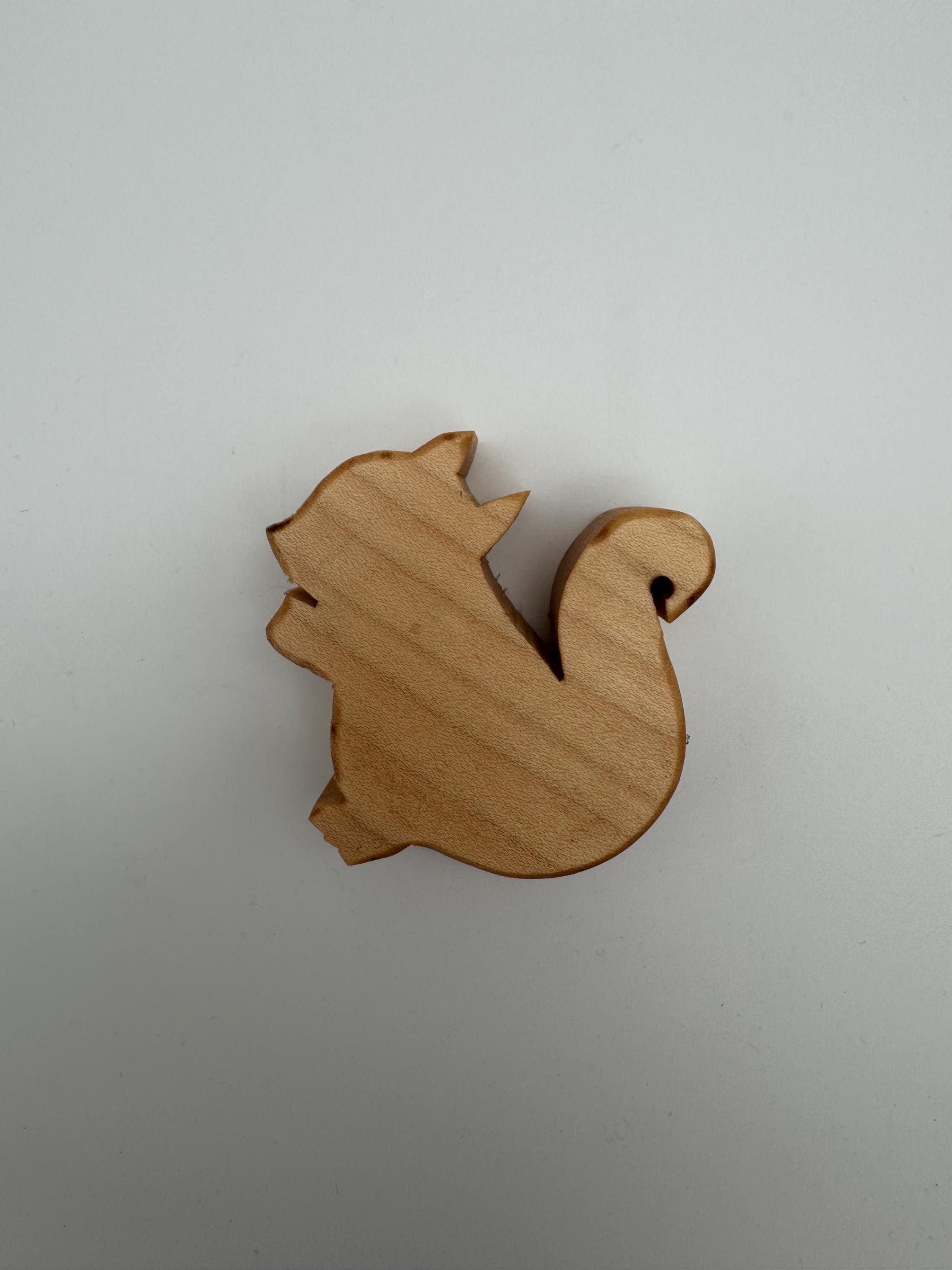 Holz Eichhörnchen klein
